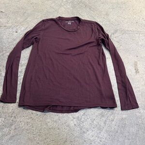 American Eagle Maroon Long Sleeve Shirt Size XS Basics Classic‎ Minimalist
